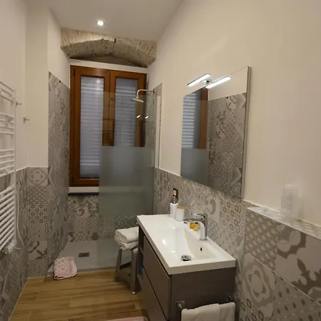 Apartment Vico Durazzo Genoa